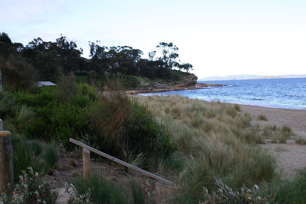 Cedar Cottages Blackmans Bay Exteriör bild